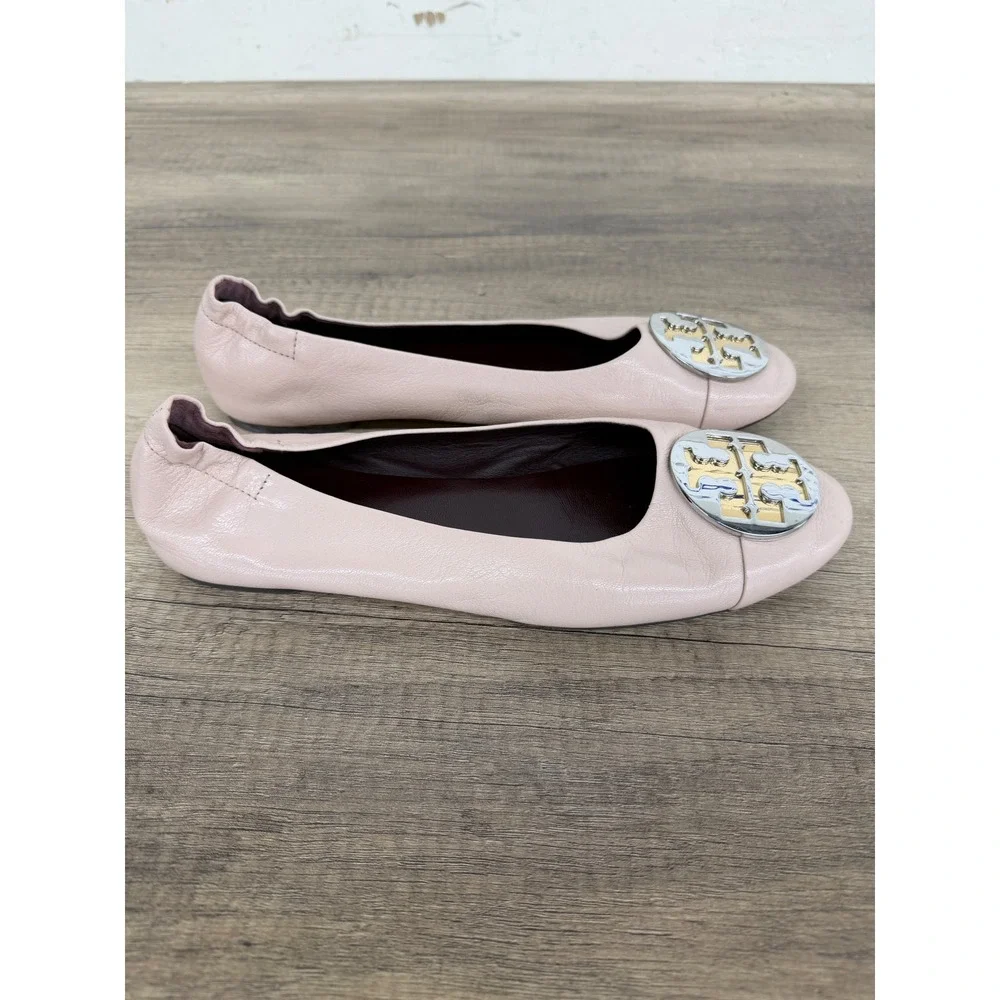 Tory Burch Reva Ballet Flats Pale Pink Leather Mixed Metal Logo Size 9